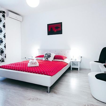 Fifi Apartment W. Parking In Old Town Zadar Dış mekan fotoğraf