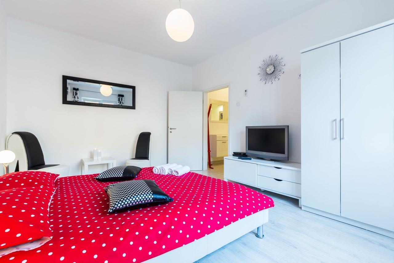 Fifi Apartment W. Parking In Old Town Zadar Dış mekan fotoğraf