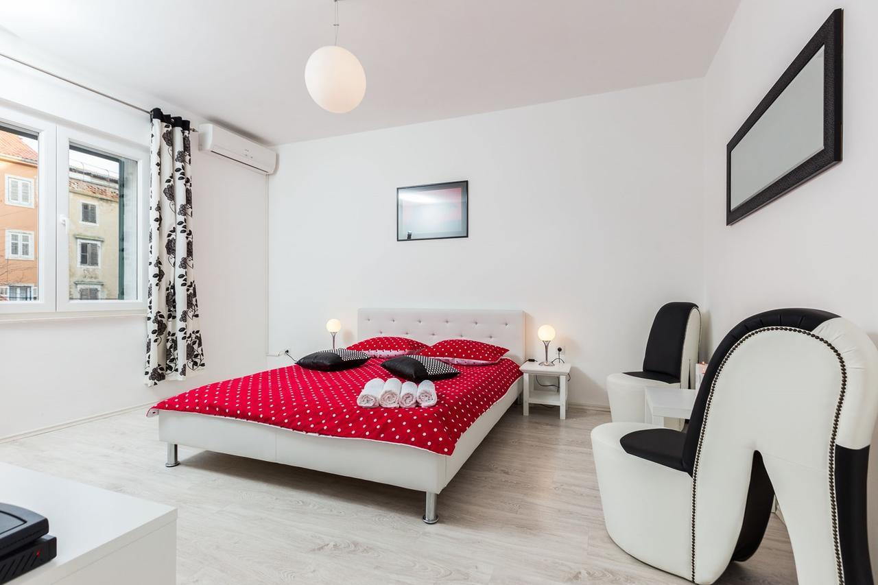 Fifi Apartment W. Parking In Old Town Zadar Dış mekan fotoğraf