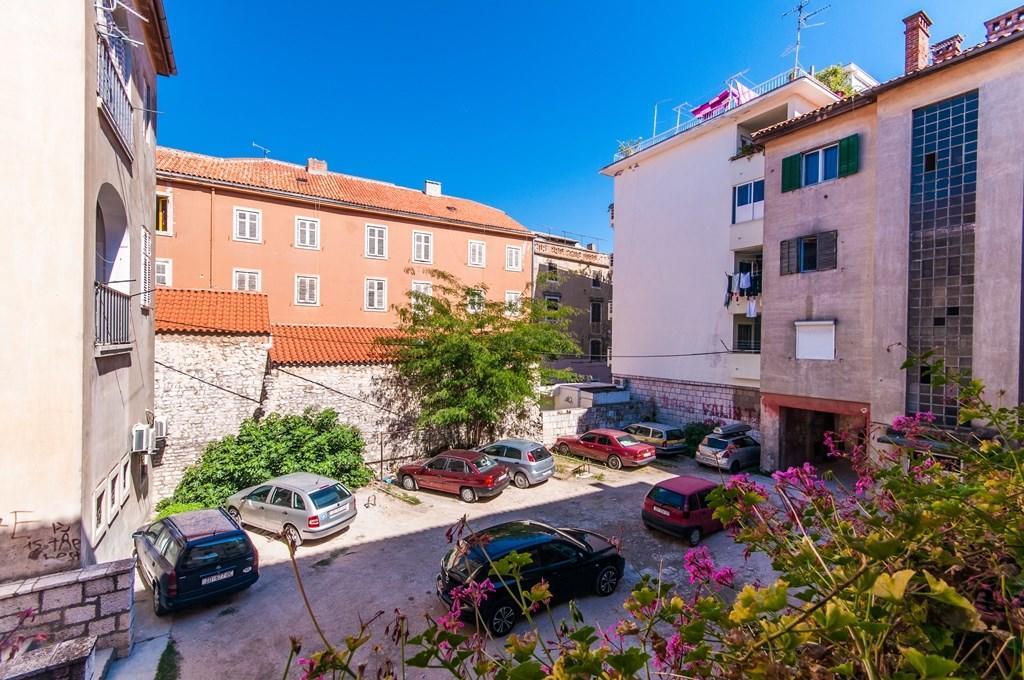 Fifi Apartment W. Parking In Old Town Zadar Dış mekan fotoğraf
