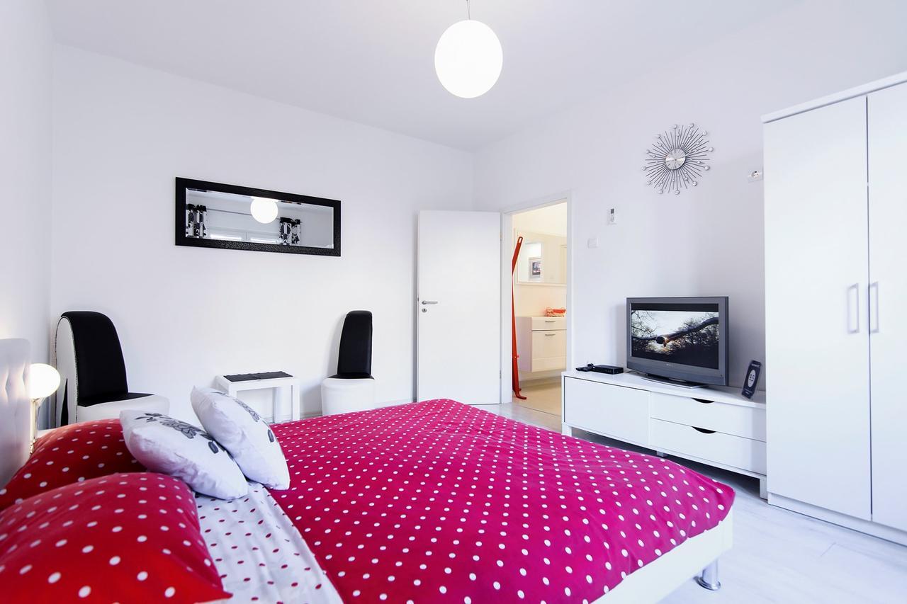 Fifi Apartment W. Parking In Old Town Zadar Dış mekan fotoğraf